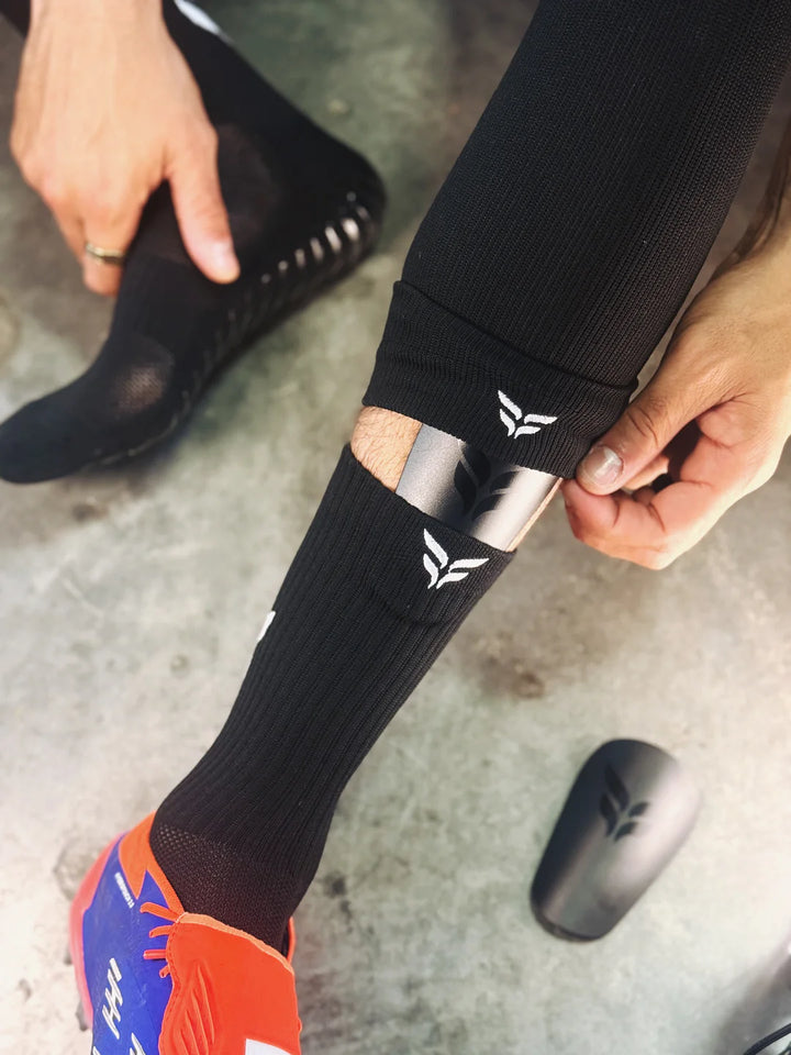SHIN-GUARDS-MICRO-MATTE-BLACK-SUPPORT1.webp