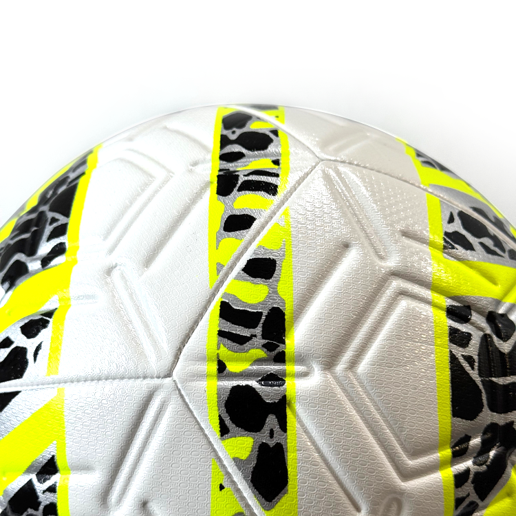 MAESTRO TRAINING BALL (WHITE)